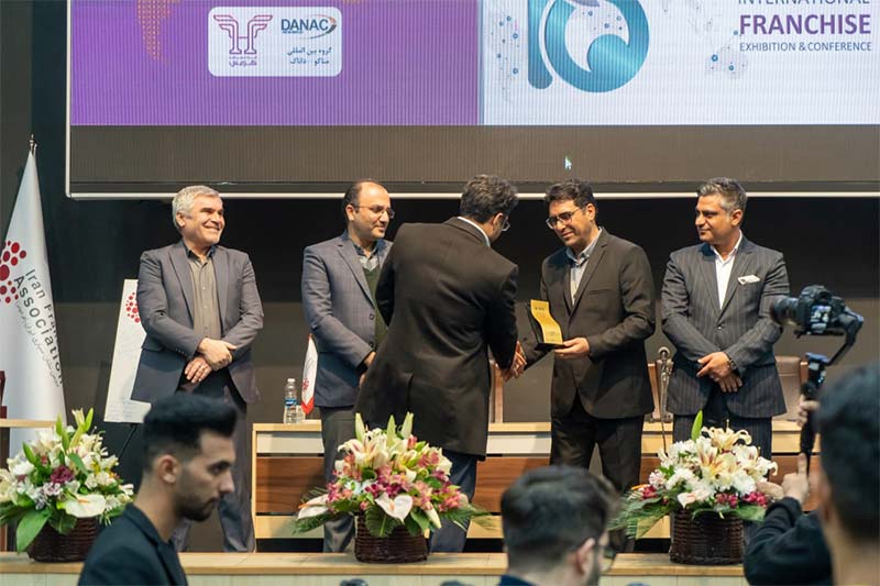  برند سی‌بن به عنوان برند برتر این دوره از نمایشگاه فرانچایز و توسعه کسب‌وکار