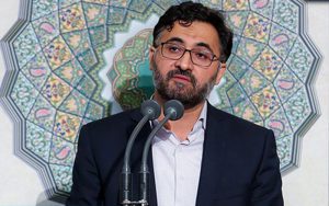 از نخبگان غیرایرانی علاقهمند به فعالیت در کشور حمایت میکنیم از نخبگان غیرایرانی علاقهمند به فعالیت در کشور حمایت میکنیم