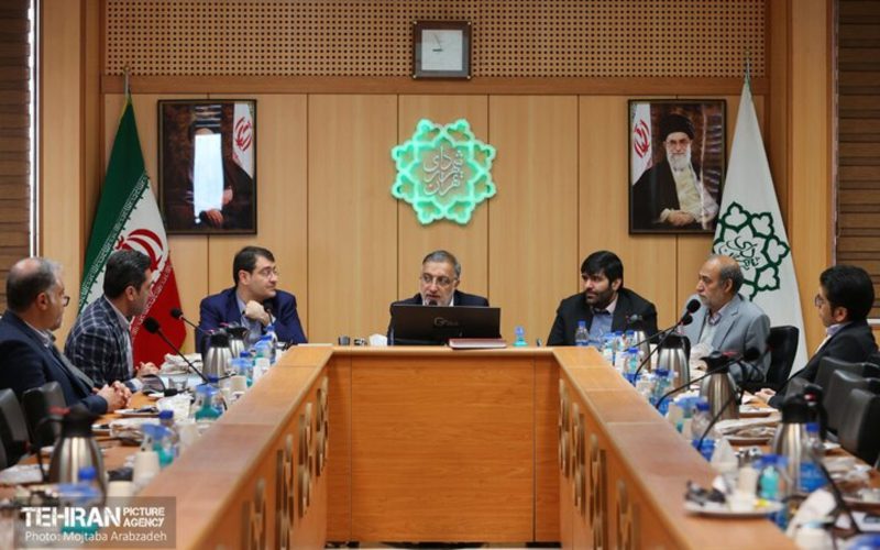 راهحل مشکلات تهران، جلب مشارکت مردم برای سرمایهگذاری است راهحل مشکلات تهران، جلب مشارکت مردم برای سرمایهگذاری است