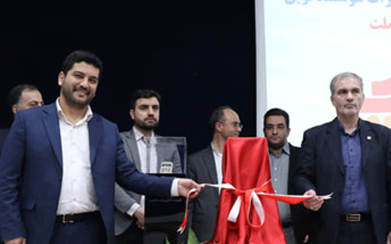 موزعین «پست» با مشارکت «بهپرداخت ملت» به تجهیزات هوشمند مجهز میشوند موزعین «پست» با مشارکت «بهپرداخت ملت» به تجهیزات هوشمند مجهز میشوند