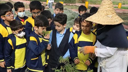 برای استفاده از ظرفیت دانشآموزان در صنعت گیاهان دارویی 4 اقدام عملیاتی شد برای استفاده از ظرفیت دانشآموزان در صنعت گیاهان دارویی 4 اقدام عملیاتی شد
