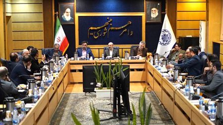 توجه به اقتصاد دانشبنیان نیازمند اصلاح رویکردها در عرصه حکمرانی است توجه به اقتصاد دانشبنیان نیازمند اصلاح رویکردها در عرصه حکمرانی است