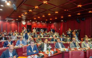 معارفه اعضا و تعویق انتخابات هیات رئیسه معارفه اعضا و تعویق انتخابات هیات رئیسه