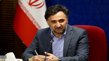 دهقانی فیروزآبادی: با حمایت از کسبوکارهای مردمی به رونق صنعت کشاورزی کمک کنیم دهقانی فیروزآبادی: با حمایت از کسبوکارهای مردمی به رونق صنعت کشاورزی کمک کنیم
