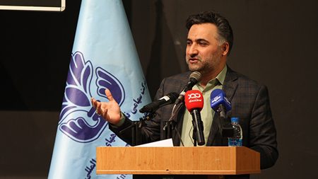 دهقانی در آیین امضای توافقنامه با وزارت صمت: فرآیند شناسایی و ارزشگذاری شرکتهای دانشبنیان متحول میشود دهقانی در آیین امضای توافقنامه با وزارت صمت: فرآیند شناسایی و ارزشگذاری شرکتهای دانشبنیان متحول میشود