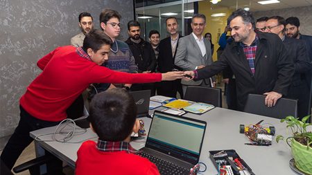 دهقانی خطاب به دانشآموزان فناور دهه هشتادی: شما بازیگران اولیه زیستبوم فناوری، نوآوری و کارآفرینی در کشور هستید دهقانی خطاب به دانشآموزان فناور دهه هشتادی: شما بازیگران اولیه زیستبوم فناوری، نوآوری و کارآفرینی در کشور هستید