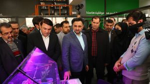 دهقانی؛ بانکها باید با شرکتهای دانش بنیان عجین شوند دهقانی؛ بانکها باید با شرکتهای دانش بنیان عجین شوند