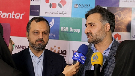 بازدید وزیر اقتصاد و دارایی و سرپرست معاونت علمی و فناوری ریاست جمهوری از سیزدهمین نمایشگاه بینالمللی نانو؛ دهقانیفیروزآبادی: قانون جهش تولید دانشبنیان ظرفیتی بزرگ و ملی برای کشور است بازدید وزیر اقتصاد و دارایی و سرپرست معاونت علمی و فناوری ریاست جمهوری از سیزدهمین نمایشگاه بینالمللی نانو؛ دهقانیفیروزآبادی: قانون جهش تولید دانشبنیان ظرفیتی بزرگ و ملی برای کشور است