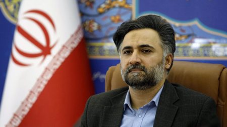 دهقانی فیروزآبادی: توسعه صندوقهای پژوهش و فناوری غیردولتی یک اولویت است دهقانی فیروزآبادی: توسعه صندوقهای پژوهش و فناوری غیردولتی یک اولویت است