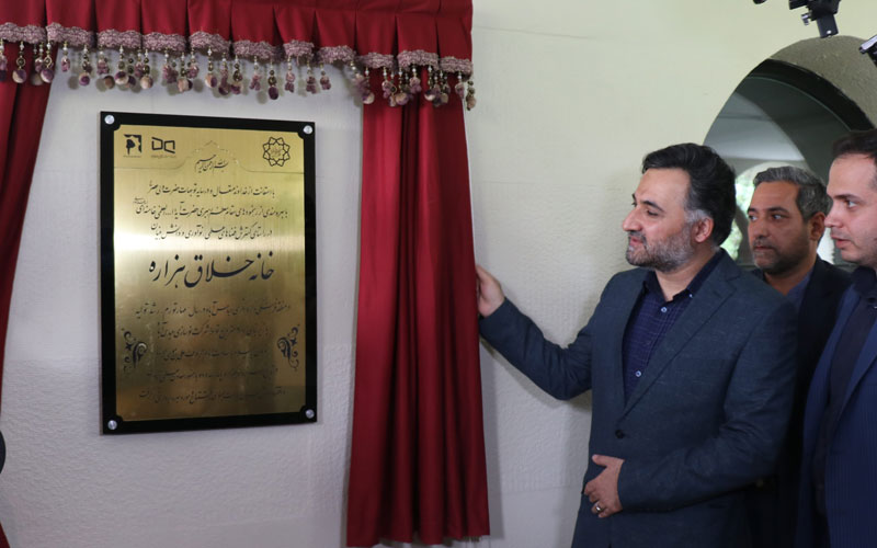 دهقانی فیروزآبادی در آیین افتتاح خانه خلاق هزاره