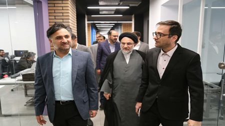 دهقانی فیروزآبادی در بازدید از مرکز نوآوری سازمان اوقاف و امور خیریه: رویکردها از عرضه محوری به سمت تقاضا محوری و ایجاد بازار تضمین شده برای دانشبنیانها ارتقا مییابد دهقانی فیروزآبادی در بازدید از مرکز نوآوری سازمان اوقاف و امور خیریه: رویکردها از عرضه محوری به سمت تقاضا محوری و ایجاد بازار تضمین شده برای دانشبنیانها ارتقا مییابد