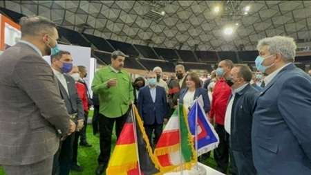 نمایشگاه اختصاصی ایران ساخت در ونزوئلا با حضور مادورو گشایش یافت؛ سهم محصولات فناورانه ایران در این کشور بیشتر شود نمایشگاه اختصاصی ایران ساخت در ونزوئلا با حضور مادورو گشایش یافت؛ سهم محصولات فناورانه ایران در این کشور بیشتر شود