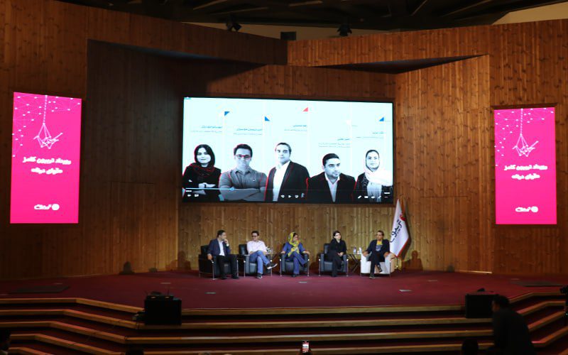 گزارش تصویری از رویداد تریبونکامز «آوای درنا» گزارش تصویری از رویداد تریبونکامز «آوای درنا»