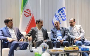 آمادگی بانک صادرات برای کمک به صنعت مالی کشور آمادگی بانک صادرات برای کمک به صنعت مالی کشور