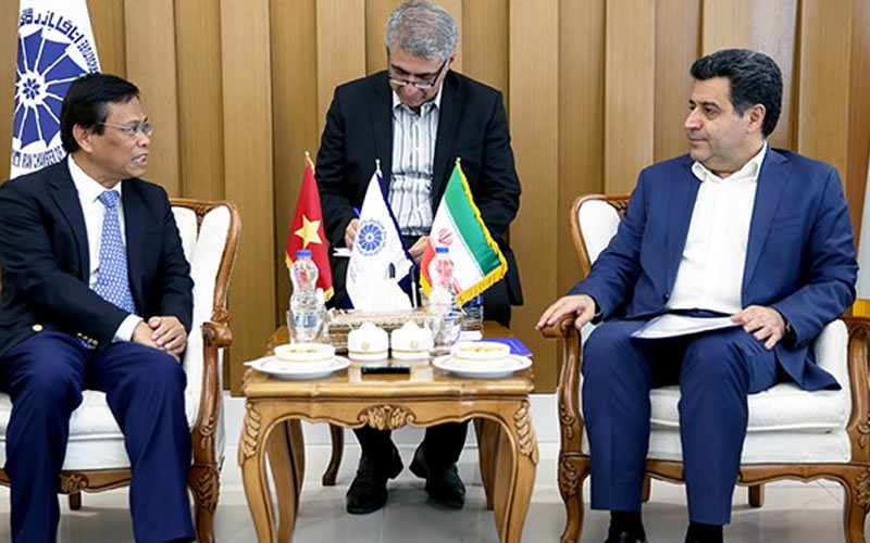 در پیشبرد تجارت ایران و ویتنام به مبادله بر مبنای تهاتر و رمزارز توجه شود در پیشبرد تجارت ایران و ویتنام به مبادله بر مبنای تهاتر و رمزارز توجه شود