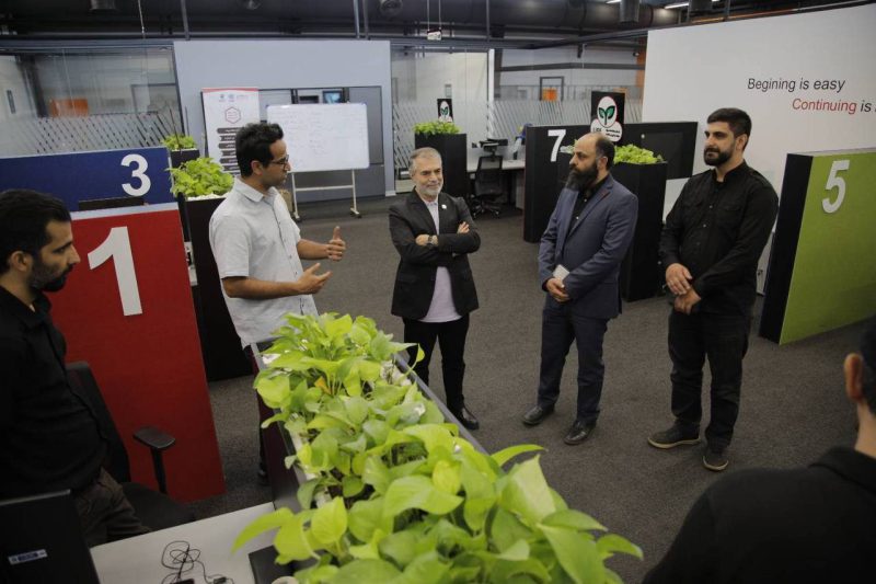 بازدید مدیران ارشد خبرگزاری مهر از کارخانه نوآوري و صنایع خلاق آمپر