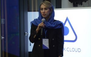 باید در این شرایط یکدیگر را درک کنیم باید در این شرایط یکدیگر را درک کنیم