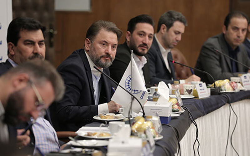 سیاست بهبود مستمر در شنیدن نظرات نمایندگان است سیاست بهبود مستمر در شنیدن نظرات نمایندگان است