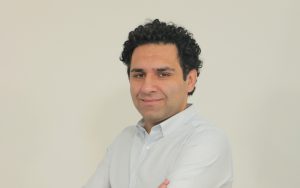 نقش شرکتها در مهاجرت منابع انسانی نقش شرکتها در مهاجرت منابع انسانی