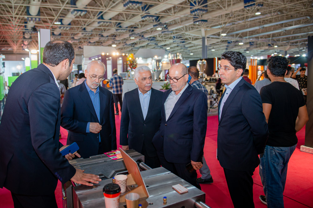 مطالبه بخش‌خصوصی برای حذف ارز ترجیحی و قیمت‌گذاری‌ دستوری