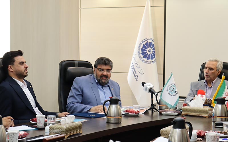 امضای تفاهم‌نامه همکاری میان موسسه آموزشی و پژوهشی اتاق بازرگانی ایران و مرکز وکلا، کارشناسان رسمی و مشاوران خانواده قوه‌قضاییه