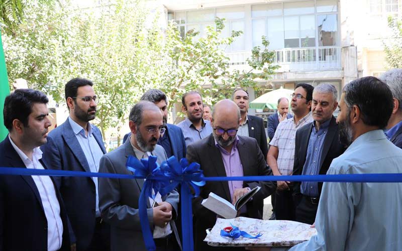 رییس دانشگاه صنعتی شریف از مجتمع فناوری گلستان بازدید کرد رییس دانشگاه صنعتی شریف از مجتمع فناوری گلستان بازدید کرد