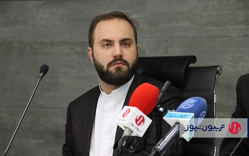 احمد معروف‌خانی، رئیس اتحادیه صادرکنندگان فرآورده‌های نفت، گاز و پتروشیمی