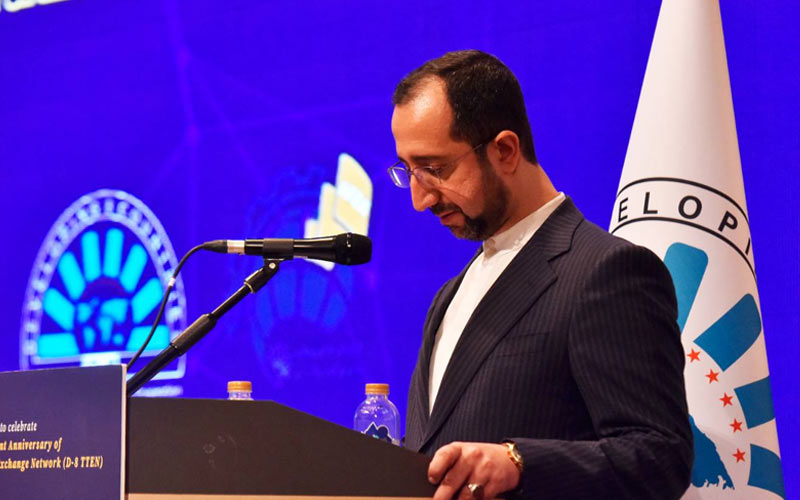 شبکه تبادل فناوری D8 تقویت کننده ارتباطات فناورانه کشورهای اسلامی در حال توسعه است شبکه تبادل فناوری D8 تقویت کننده ارتباطات فناورانه کشورهای اسلامی در حال توسعه است