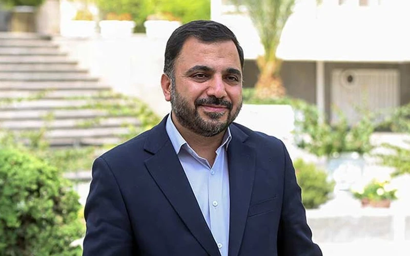 سفر وزیر ارتباطات به مشهد برای بازدید از پلتفرمهای ایرانی سفر وزیر ارتباطات به مشهد برای بازدید از پلتفرمهای ایرانی