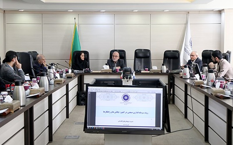 سرمایهگذاری صنعتی، پیشران رشد اقتصادی است سرمایهگذاری صنعتی، پیشران رشد اقتصادی است