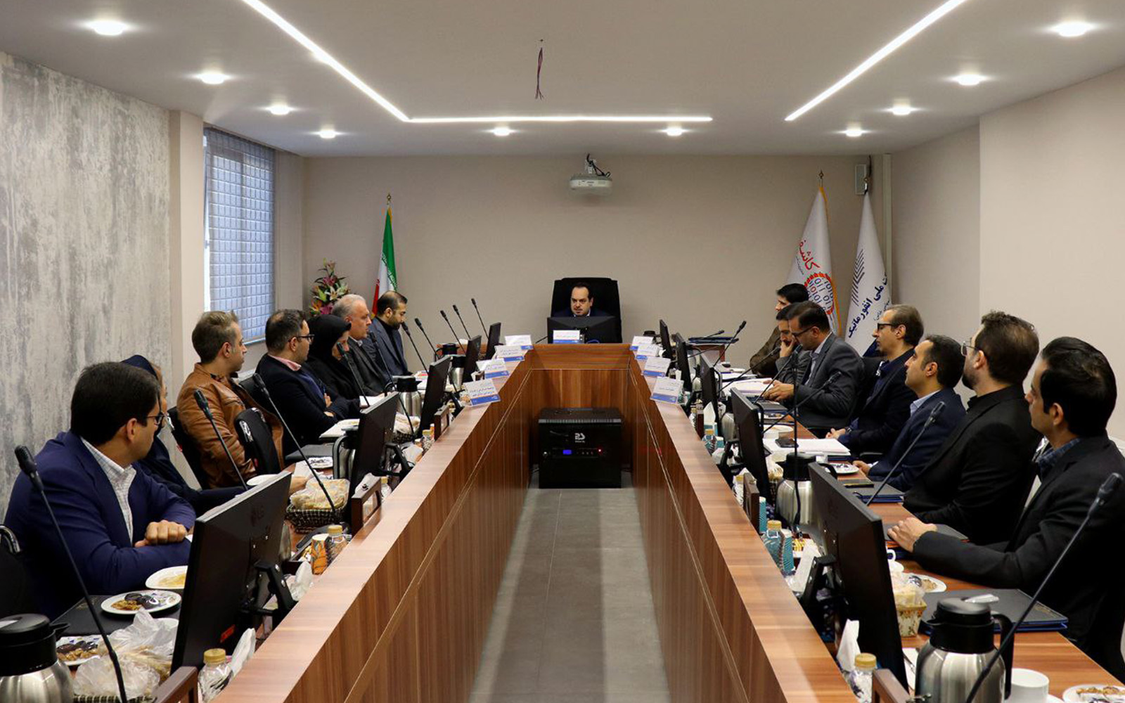 مجمع عمومی عادی سالانه شرکت کاشف برگزار شد مجمع عمومی عادی سالانه شرکت کاشف برگزار شد