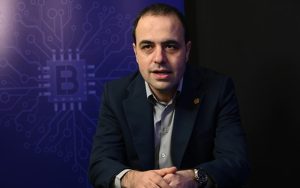 استفاده از هوش مصنوعی در صنعت بانکداری اجتنابناپذیر است استفاده از هوش مصنوعی در صنعت بانکداری اجتنابناپذیر است