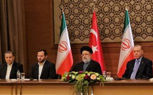 تجارت ۳۰ میلیارد دلاری ایران و ترکیه با همراهی بخش خصوصی دو کشور محقق میشود تجارت ۳۰ میلیارد دلاری ایران و ترکیه با همراهی بخش خصوصی دو کشور محقق میشود