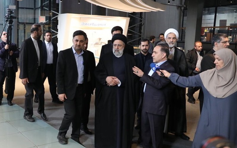 رئیس جمهور از خانه نوآوری و فناوری ایران بازدید کرد رئیس جمهور از خانه نوآوری و فناوری ایران بازدید کرد