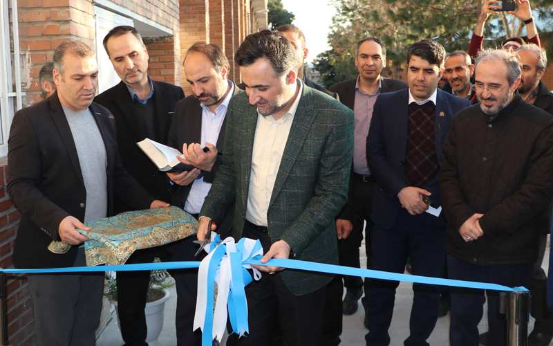 آیین افتتاح مرکز فناوری امید دانشگاه شریف برگزار شد آیین افتتاح مرکز فناوری امید دانشگاه شریف برگزار شد