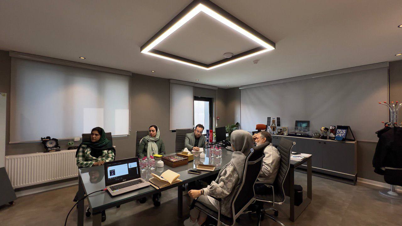 پرویز کرمی در سومین جلسه کمیته تجاری‌سازی کنگره کنسرژنومیکس: حمایت از استارتاپ‌های حوزه درمان سرطان برای ایران امری ضروری و حیاتی است