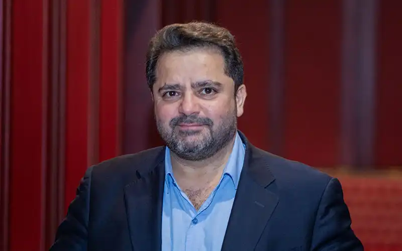 تعطیلات قراردادی تعطیلات قراردادی