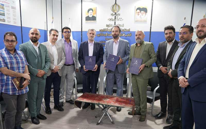 حضور دبیرکل سازمان نظام صنفی رایانهای در نمایشگاه ایران اکسپو 2024 حضور دبیرکل سازمان نظام صنفی رایانهای در نمایشگاه ایران اکسپو 2024