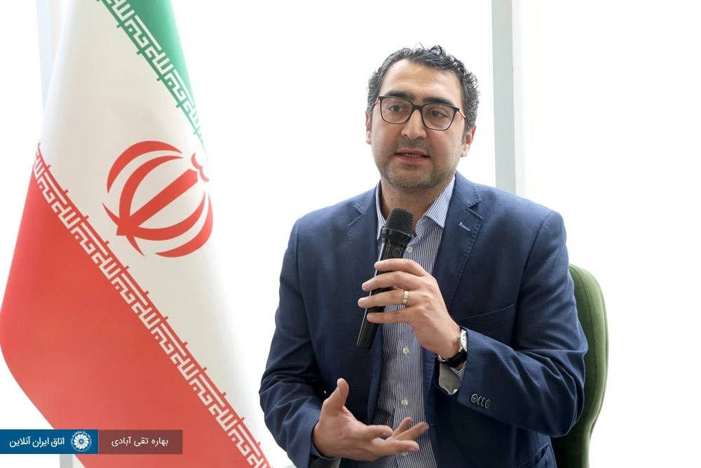 فرزین فردیس نظام آموزشی افراد را آماده تعامل با دنیا نمی‌کند