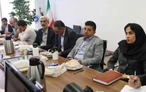 نجات صنعت با حکمرانی صنعتی امکانپذیر است نجات صنعت با حکمرانی صنعتی امکانپذیر است