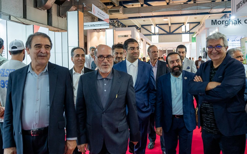 برای حل مشکلات اقتصادی، باید گفتمانسازی و تعامل پیشبرنده با دولت را توسعه داد برای حل مشکلات اقتصادی، باید گفتمانسازی و تعامل پیشبرنده با دولت را توسعه داد