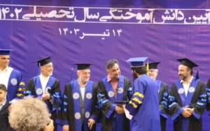 تقدیر از تریبون در مراسم فارغالتحصیلان دانشگاه شریف تقدیر از تریبون در مراسم فارغالتحصیلان دانشگاه شریف