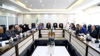 پیش‌نویس آیین‌نامه اجرایی برنامه ملی صنعت طیور بررسی شد