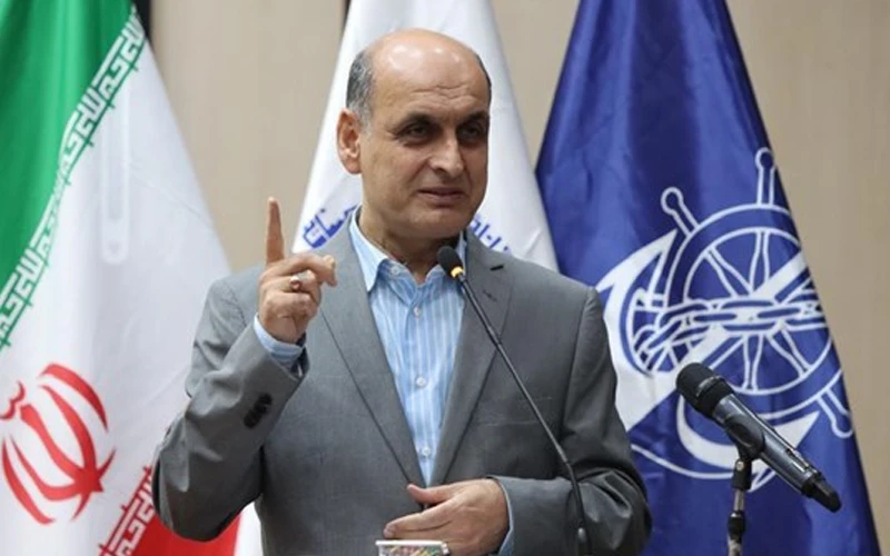 مشکلات اقتصادی با تفاهم و پیگیری حل میشود مشکلات اقتصادی با تفاهم و پیگیری حل میشود