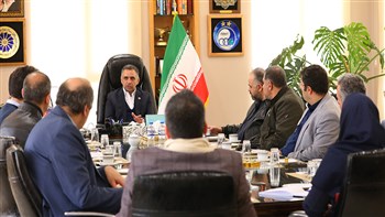 پیش‌بینی رشد تعداد کارت‌های بازرگانی قزوین تا پایان سال